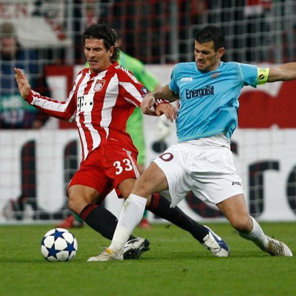 Clujenii au marcat de patru ori și jumătate la Munchen și totuși au luat bătaie Clujenii au marcat de patru ori și jumătate la Munchen și totuși au luat bătaie