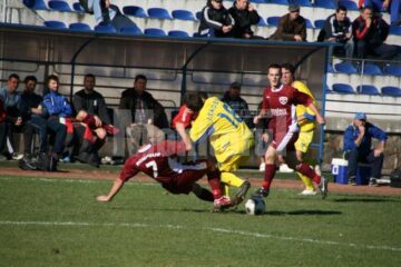 Rapidul a reușit ieri prima victorie, în fața celor de la Aerostar Bacău, după un șir de patru înfrângeri consecutive