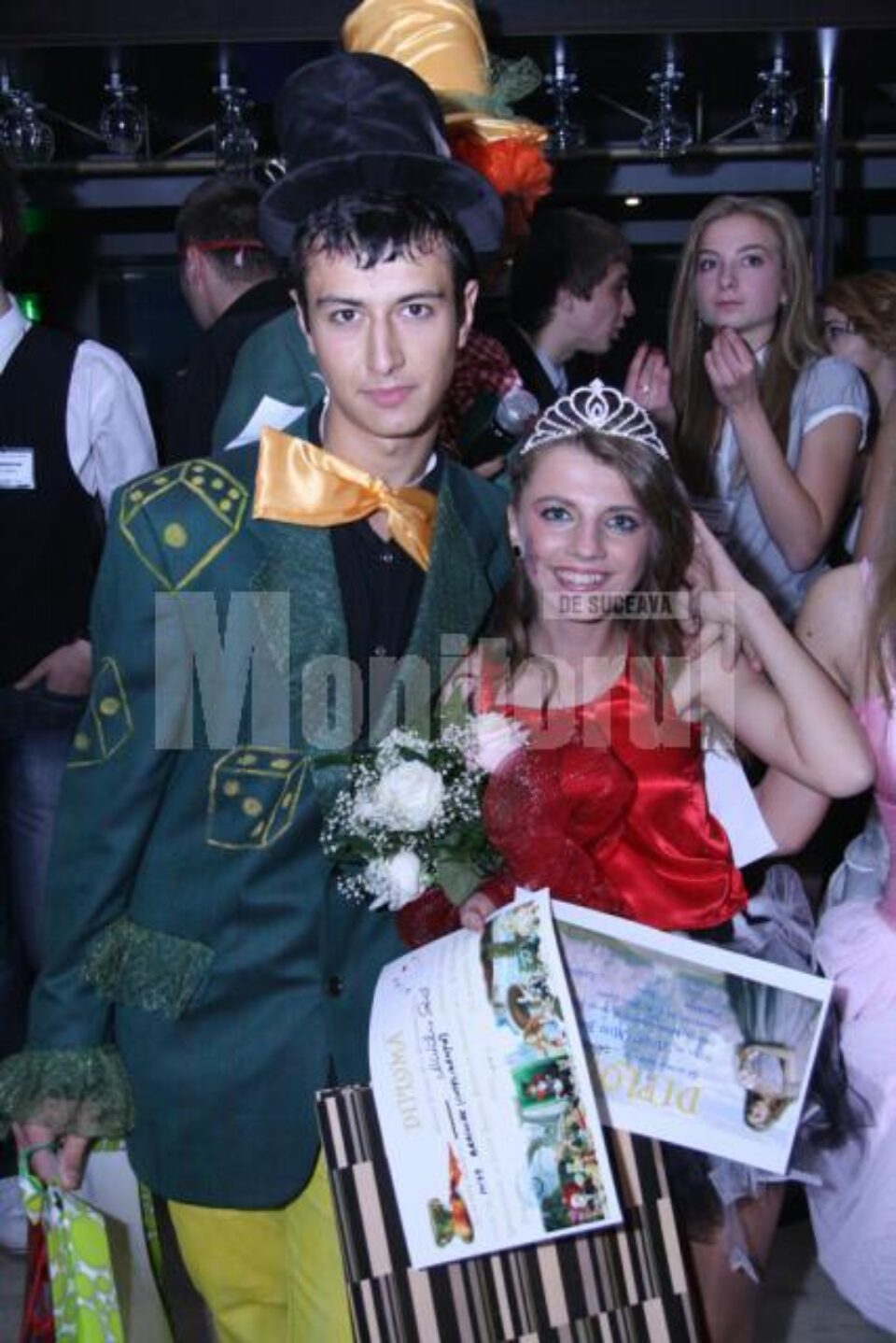 Vlad Ciobanu și Mădălina Pavăl, regi în Țara Minunilor de la Colegiul „Nicu Gane”
