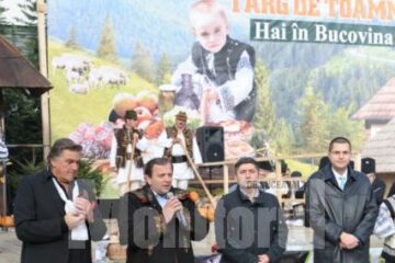 Soția premierului Emil Boc și-a făcut cumpărăturile la Târgul „Produs în Bucovina” din Cluj
