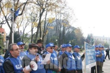 De Ziua Armatei: Militarii în retragere au ieșit în stradă pentru proteste la adresa Guvernului și Președinției