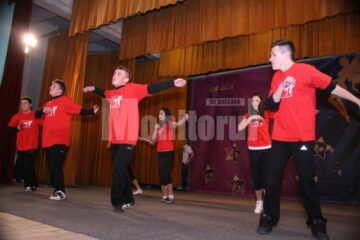 Distracție fără uniforme: Balul Bobocilor “Ion Luca”, evenimentul nr.1 al toamnei la Vatra Dornei