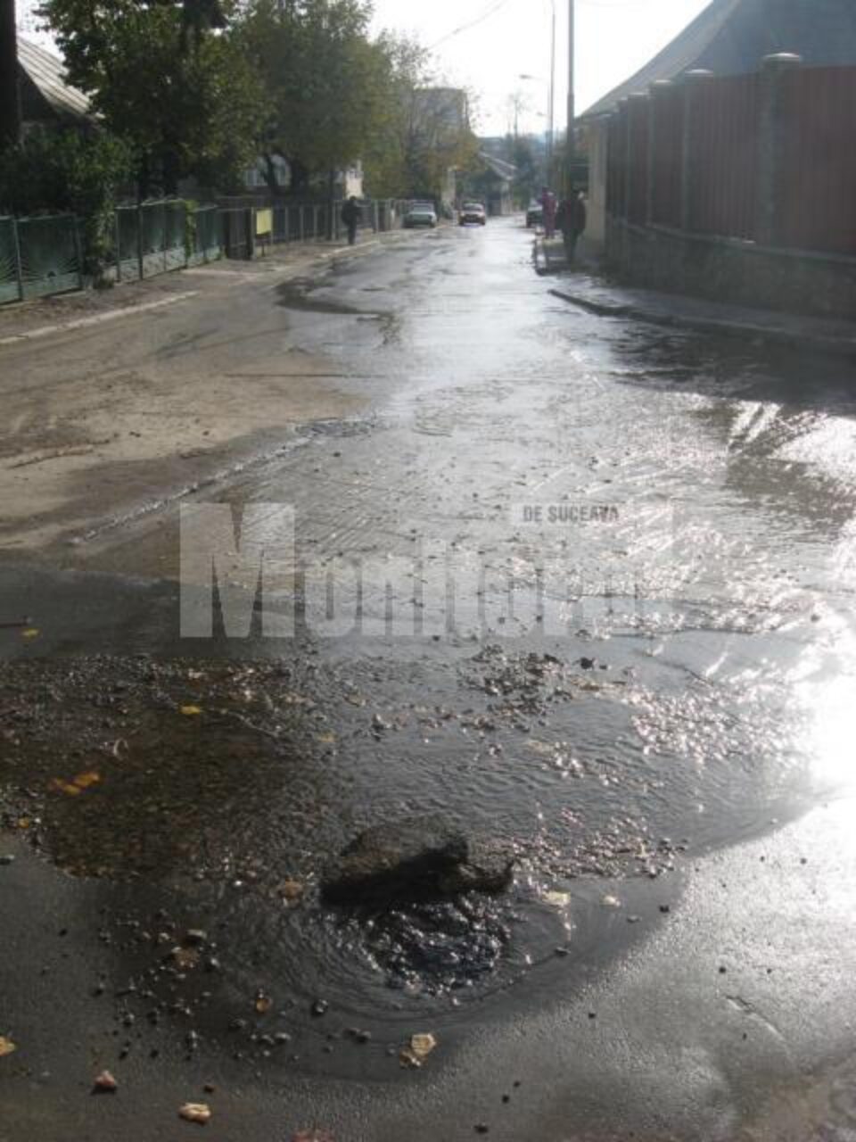 Strada Armenească, ieri, în apropiere de prânz