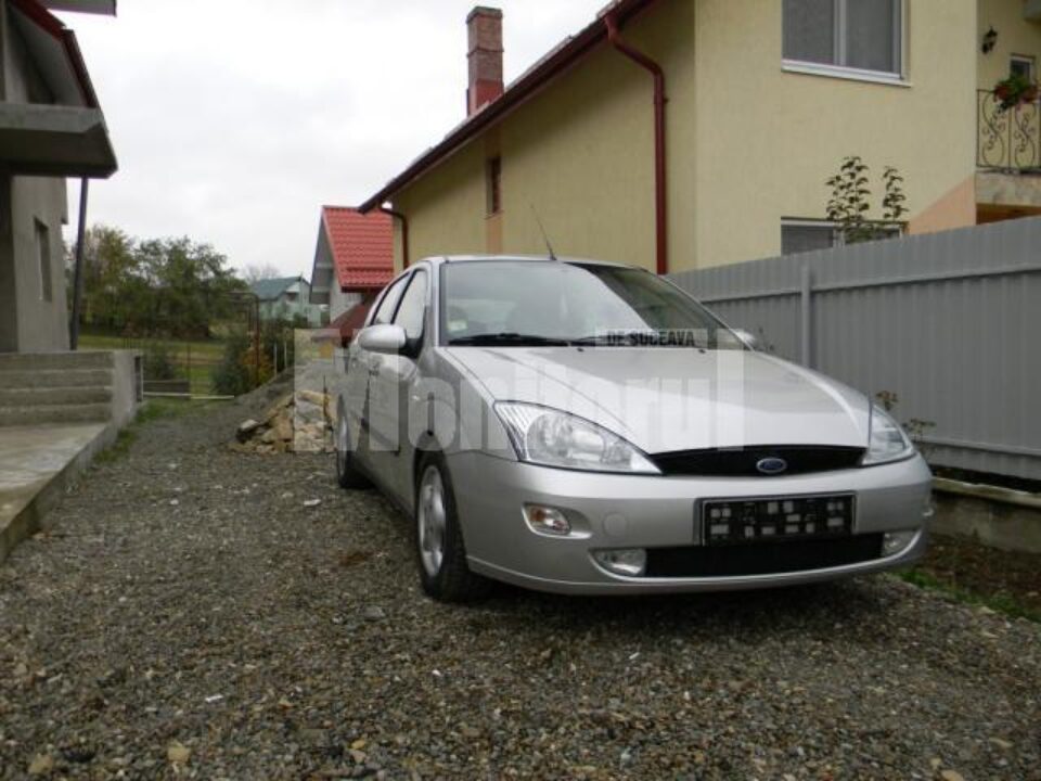 Mașina marca Ford Focus, cu care Gheorghe Ciornei nu mai poate circula