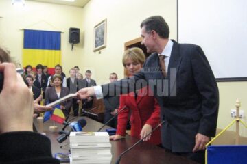 Vizită: Principele Radu și Principesa Margareta au vizitat trei unități de învățământ din județ