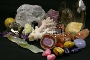 Muzeul de Științele Naturii: Bijuterii unicat din cristale naturale