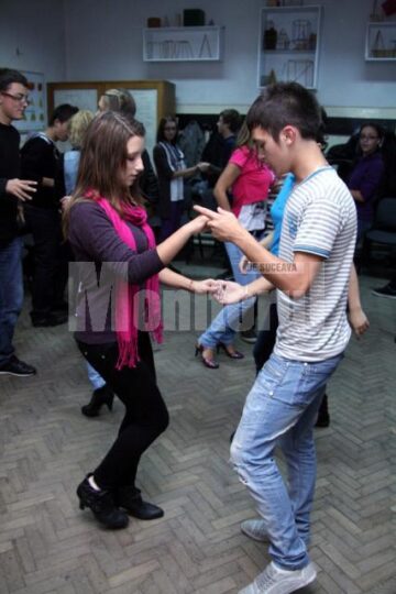 Repetiții pentru proba de dans