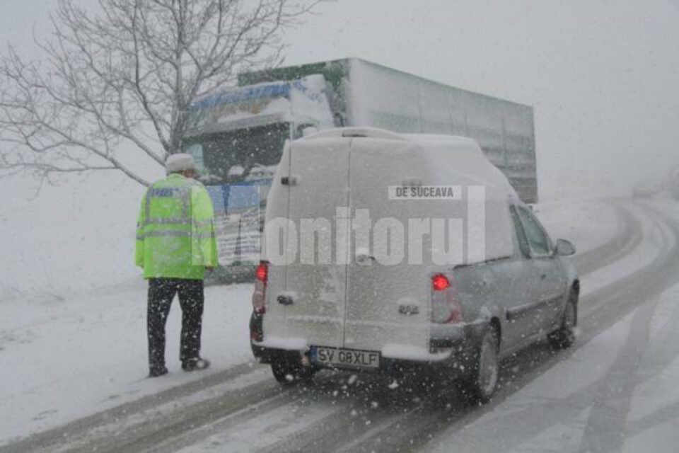 Șoferii ar putea plăti amenzi între 2.500 și 4.000 lei dacă nu folosesc anvelope de iarnă