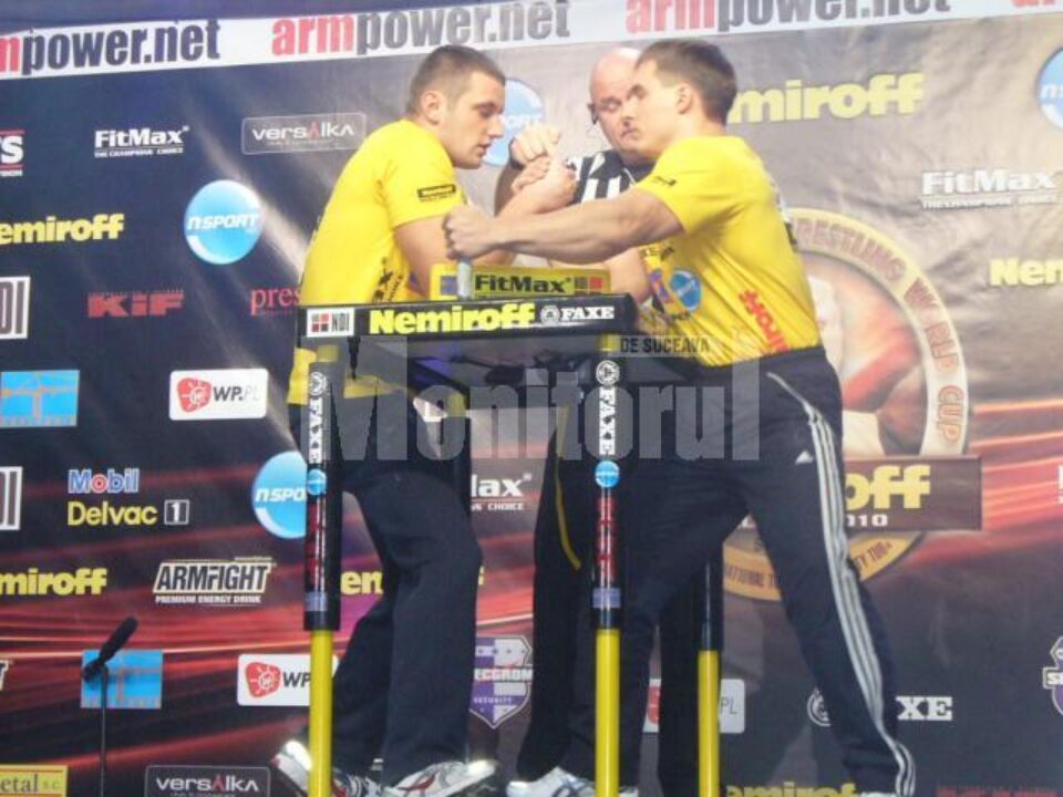 Andrei Chipreanov (stanga) in semifinala cu rusul Alexander Voronetskiy