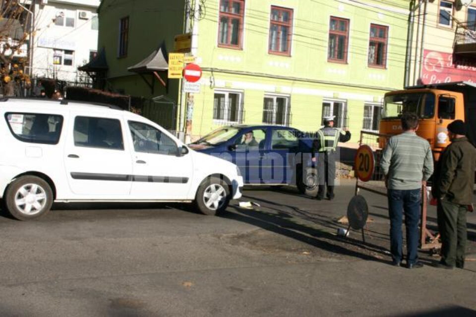 Accidentul s-a petrecut la câțiva metri de trecerea de pietoni din zona Colegiului Național „Petru Rareș”