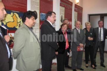 Delegația franceză întâmpinată de vicepreședintele CJ Vasile Ilie și directorul Muzeului Bucovinei, Emil Ursu