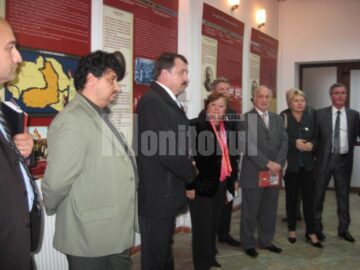 Delegația franceză întâmpinată de vicepreședintele CJ Vasile Ilie și directorul Muzeului Bucovinei, Emil Ursu