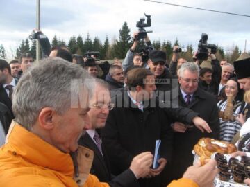 Promovare: Proiectul Drumul turistic Suceava – Cluj, lansat în prezența premierului Emil Boc