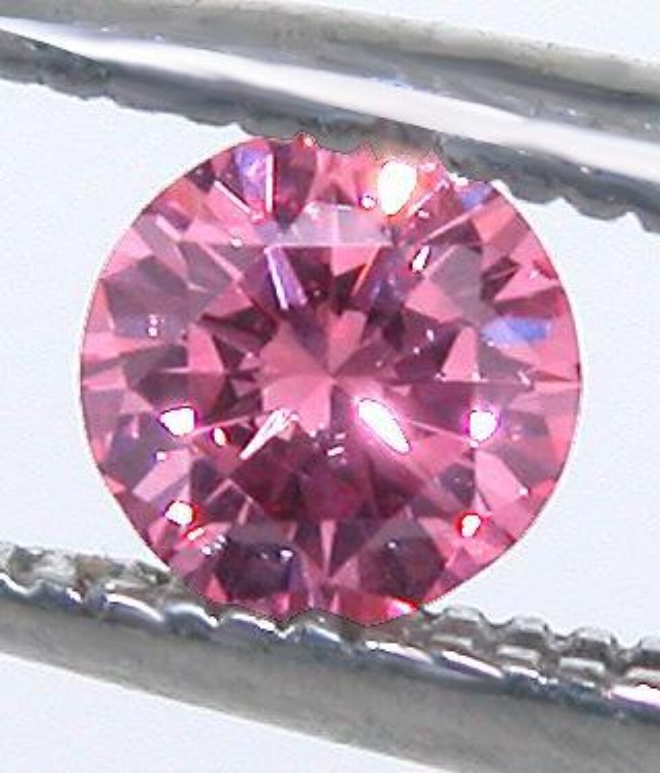 Geneva: Record mondial de preț pentru un diamant roz, vândut la licitație cu 46,1 milioane de dolari