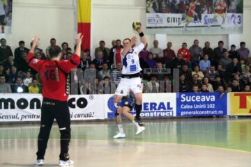 Handbal: Sucevenii i-au chinuit serios pe campioni
