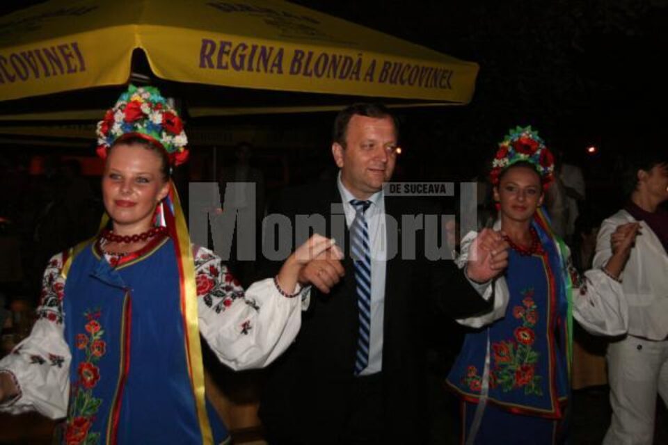 Presedintele Consiliului Judetean Suceava nu a ezitat sa se implice in actiunile culturale organizate in aceasta zona