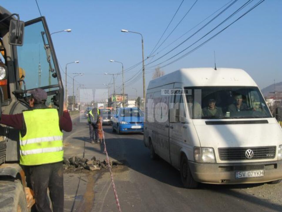 Traficul rutier pe pod va fi limitat doar la o bandă de circulație