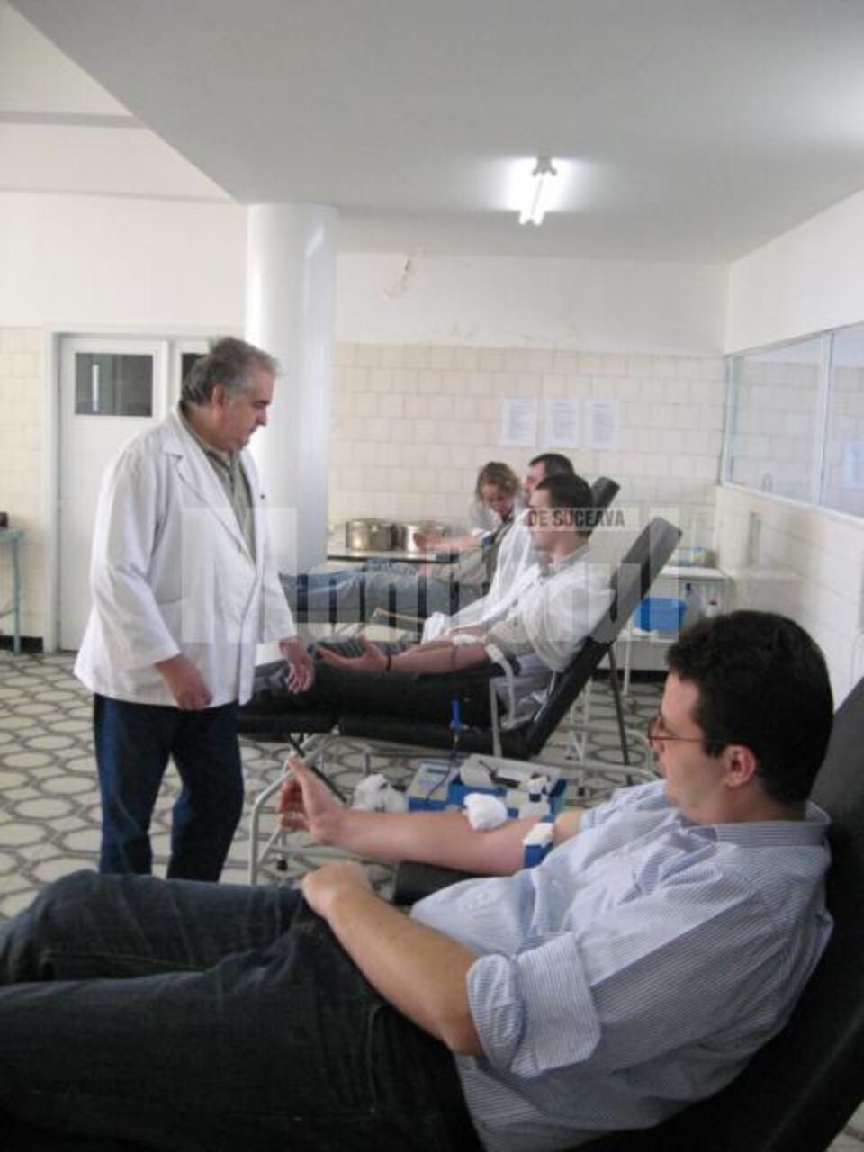 La o donare se recoltează 400 ml de sânge