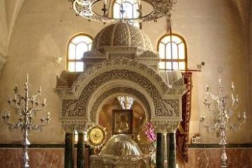 Fragmente din Moastele Sfantului Apostol Andrei din biserica dedicata lui in Patras