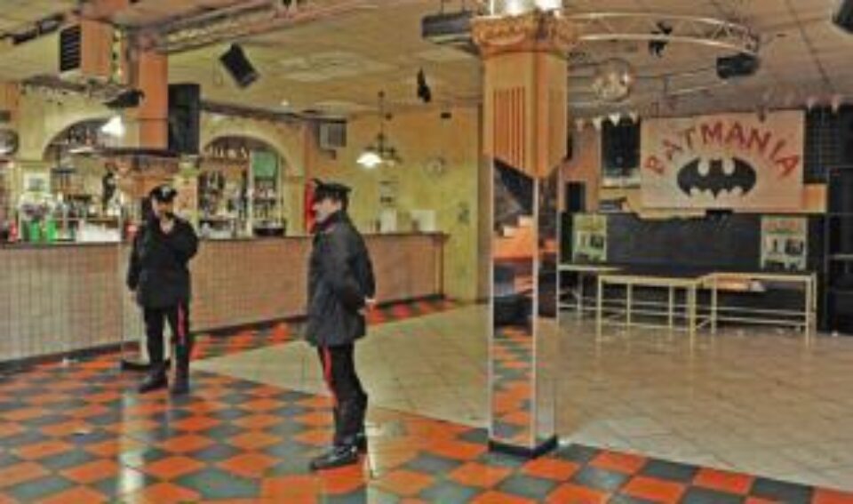 Discoteca în fața căreia a avut loc crima. Foto: La Stampa