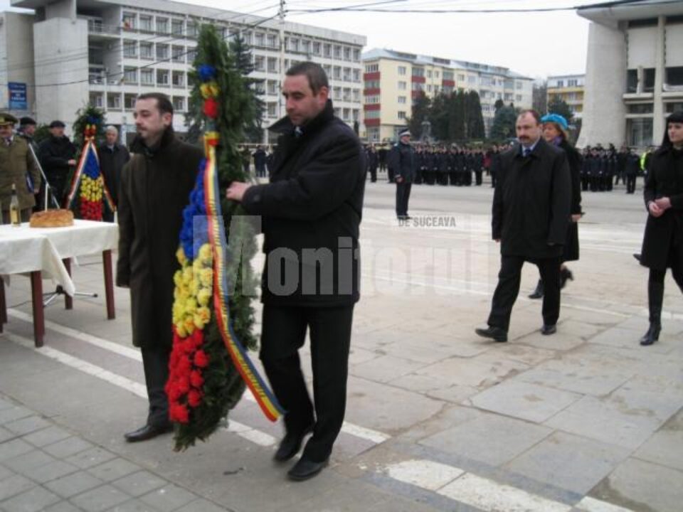 Ceremonie: Omagiu eroilor și aprecieri pentru intelighenția românească, de Ziua Națională