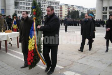 Ceremonie: Omagiu eroilor și aprecieri pentru intelighenția românească, de Ziua Națională