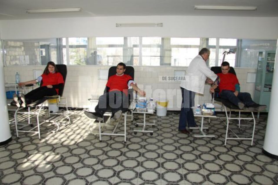 La campania „Donez sânge – salvez” au participat 15 membri ai Organizației de Tineret a UNPR Suceava La campania „Donez sânge – salvez” au participat 15 membri ai Organizației de Tineret a UNPR Suceava