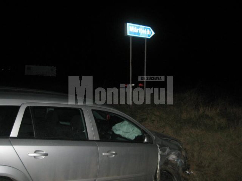 Șoferul care a depășit pe linie continuă a fost protejat de airbaguri și a scăpat fără leziuni