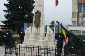 Rezultate: Zeci de elevi ai Școlii de Subofițeri Jandarmi Fălticeni, recompensați de Ziua Națională