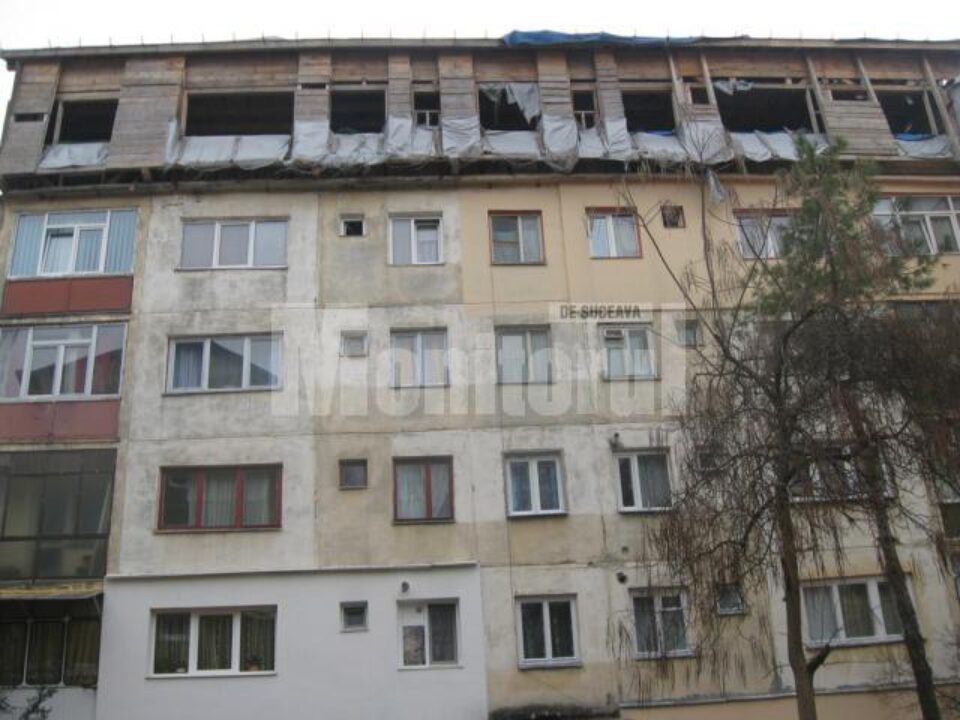Lucrările la mansardă au fost abandonate din luna martie