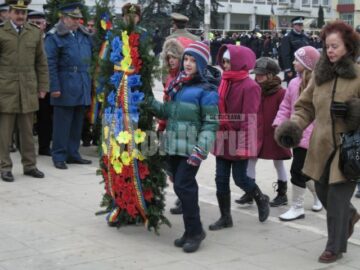 Ceremonie: Omagiu eroilor și aprecieri pentru intelighenția românească, de Ziua Națională