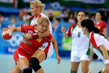 Handbalistele noastre speră să se întoarcă din Danemarca cu o medalie