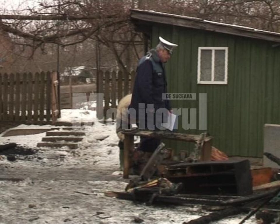 Fără șansă: Tatăl a trei fetițe minore, găsit mort în casa-i cuprinsă de flăcări