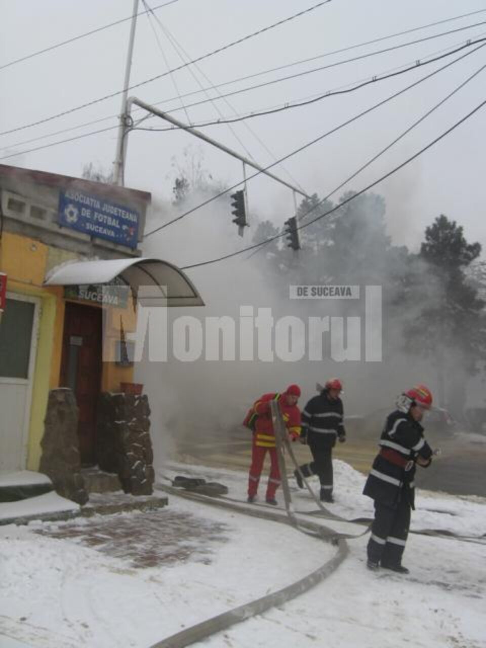 Incendiul de la sediul AJF Suceava a fost observat în jurul orei 10.00 și a fost stins după o oră