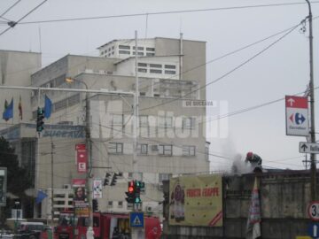 Incendiu: Flăcări pe stadionul Areni, la sediul AJF