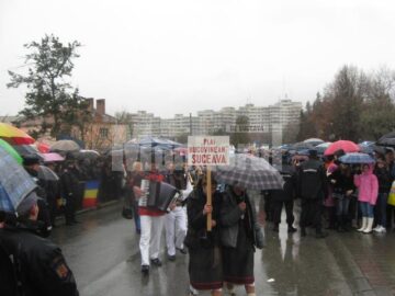 Ansamblul Plai Bucovinean, la Parada Culturala de la Alba