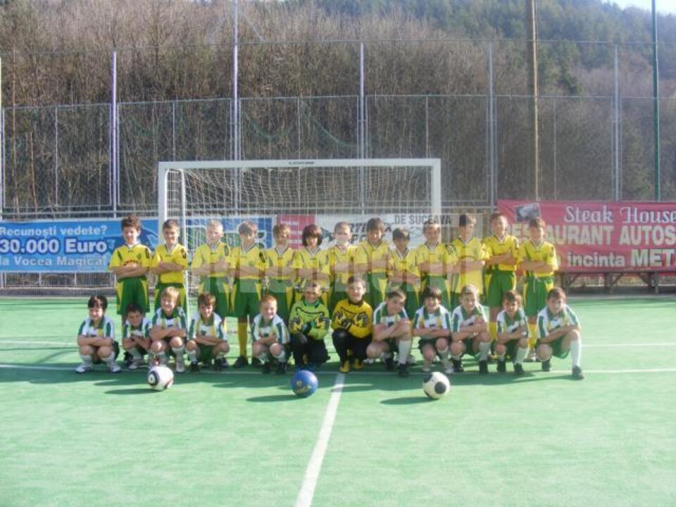 Tinerii fotbaliști din Șcheia au avut o prestație bună în turneul de la Bistrița