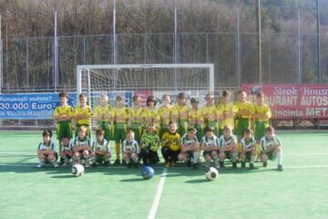 Tinerii fotbaliști din Șcheia au avut o prestație bună în turneul de la Bistrița