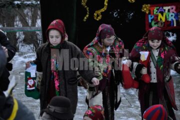 Sărbători de iarnă: Crăciunul în Bucovina a început cu darurile lui Moș Nicolae pentru copii