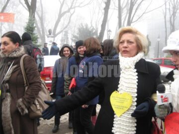 “Deschide ochii, deschide inima!”: Spectacol emoționant, oferit sucevenilor de persoanele cu dizabilități