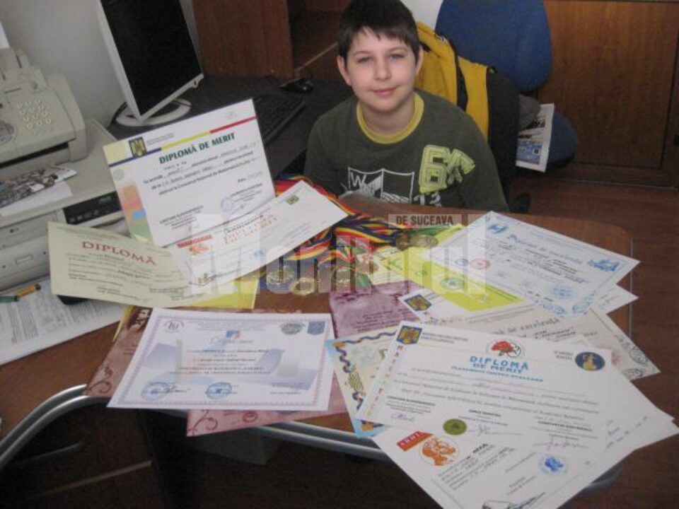 Mihai a participat la numeroase concursuri, întorcându-se de la majoritatea cu medalii, premii și diplome Mihai a participat la numeroase concursuri, întorcându-se de la majoritatea cu medalii, premii și diplome