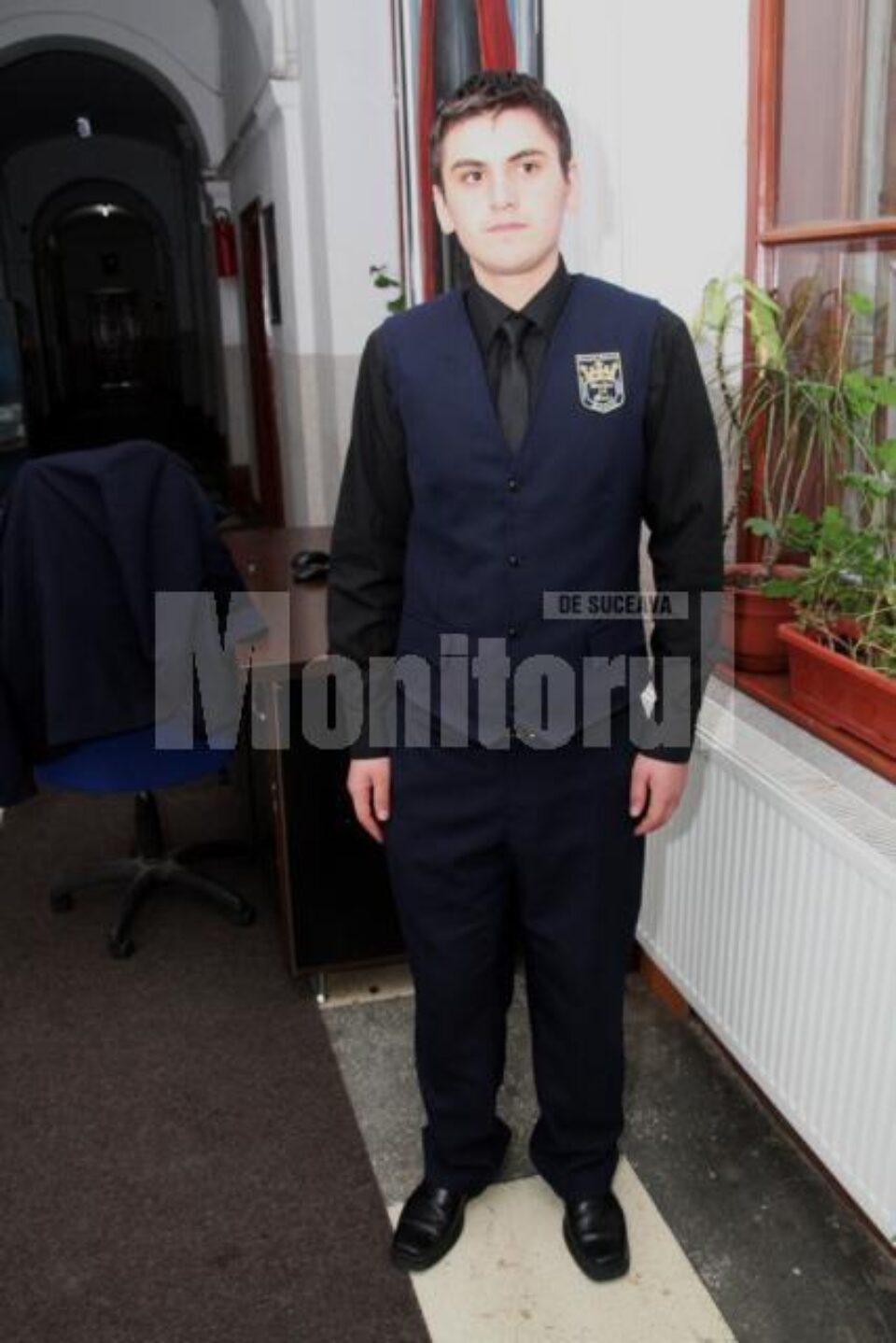 Uniformele trimise la Colegiul Ștefan cel Mare au nemulțumit deopotrivă conducerea școlii, elevii și părinții