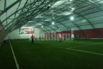 Terenul sintetic acoperit de la Zamca este dintre cele mai moderne