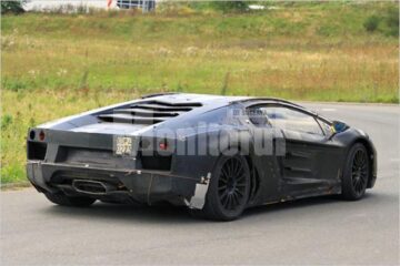 Lamborghini Aventador Prototype Test