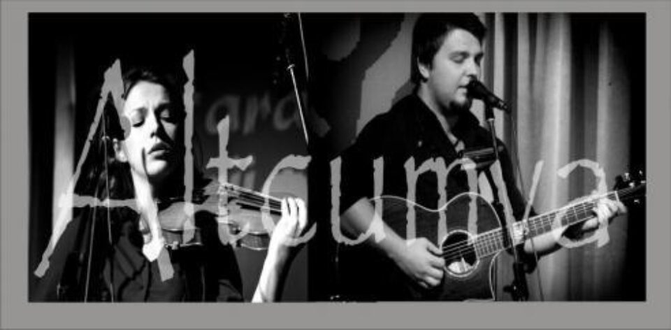 Eveniment: Folklung continuă cu al cincilea concurent, trupa Altcumva