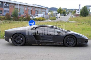 Lamborghini Aventador Prototype Test