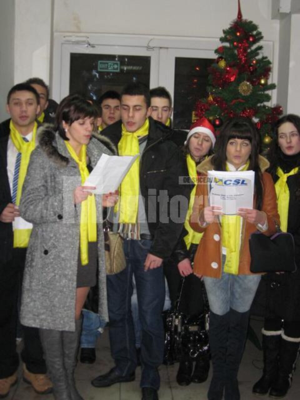 Obiceiuri: Studenții liberali au colindat Monitorul de Suceava