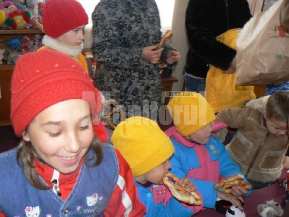 Campania de ajutorare a copiilor afectați de inundații „Și copiilor le pasă”