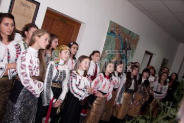 Corul copiilor de la Școala din Plopeni