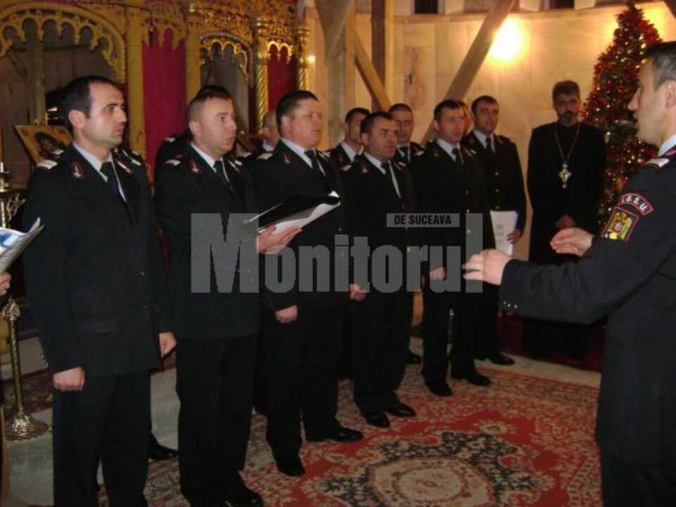 Sărbătoare: Moș Crăciun, la copiii pompierilor